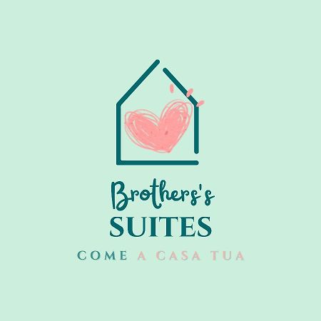 Brothers' Suites 皮索涅 外观 照片